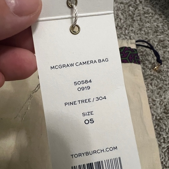 Tory Burch McGraw Green Camera Leather Crossbody Bag - Picture 7 of 7